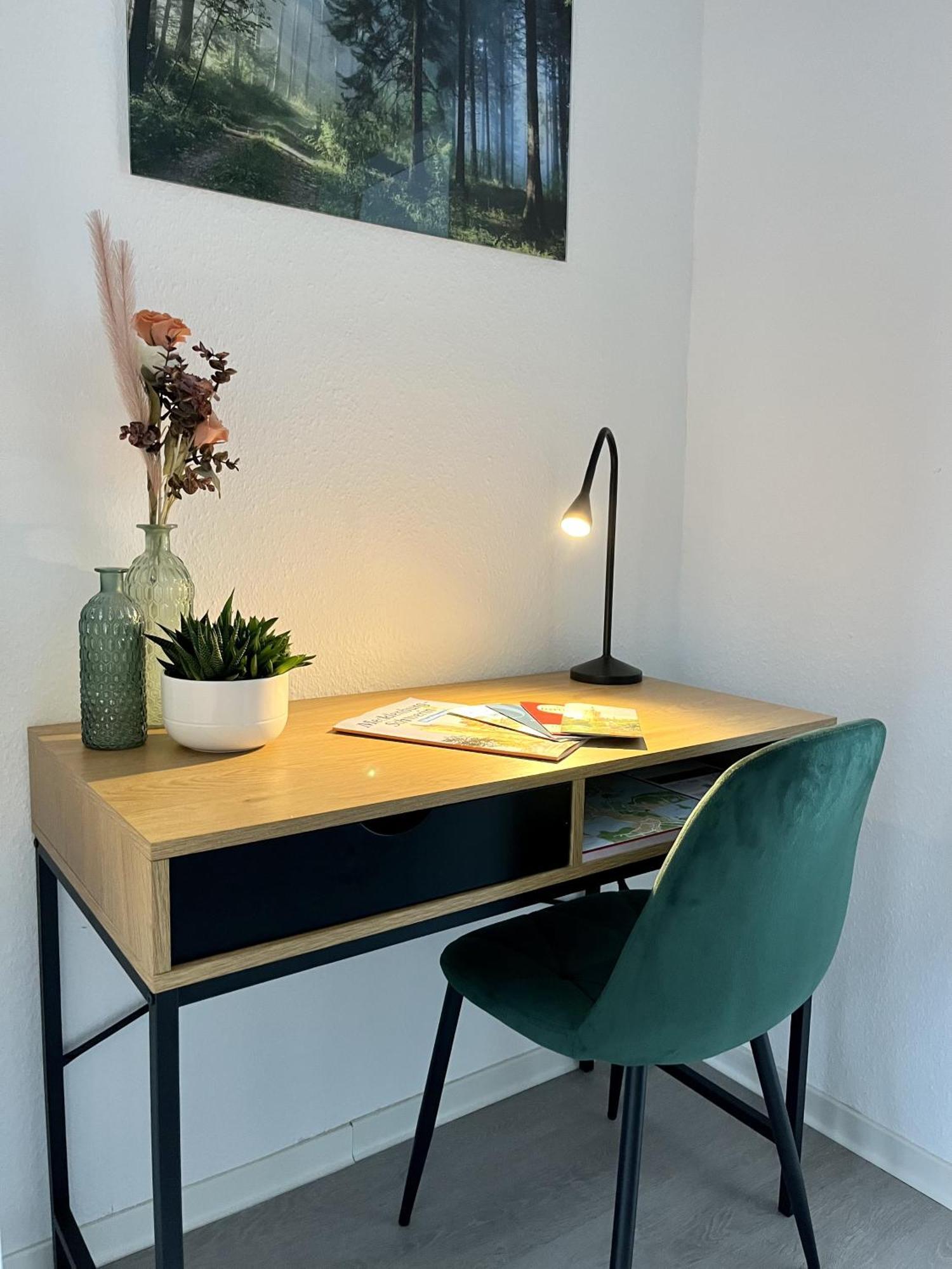 Endless: Mit Netflix + Workstation Im Zentrum
