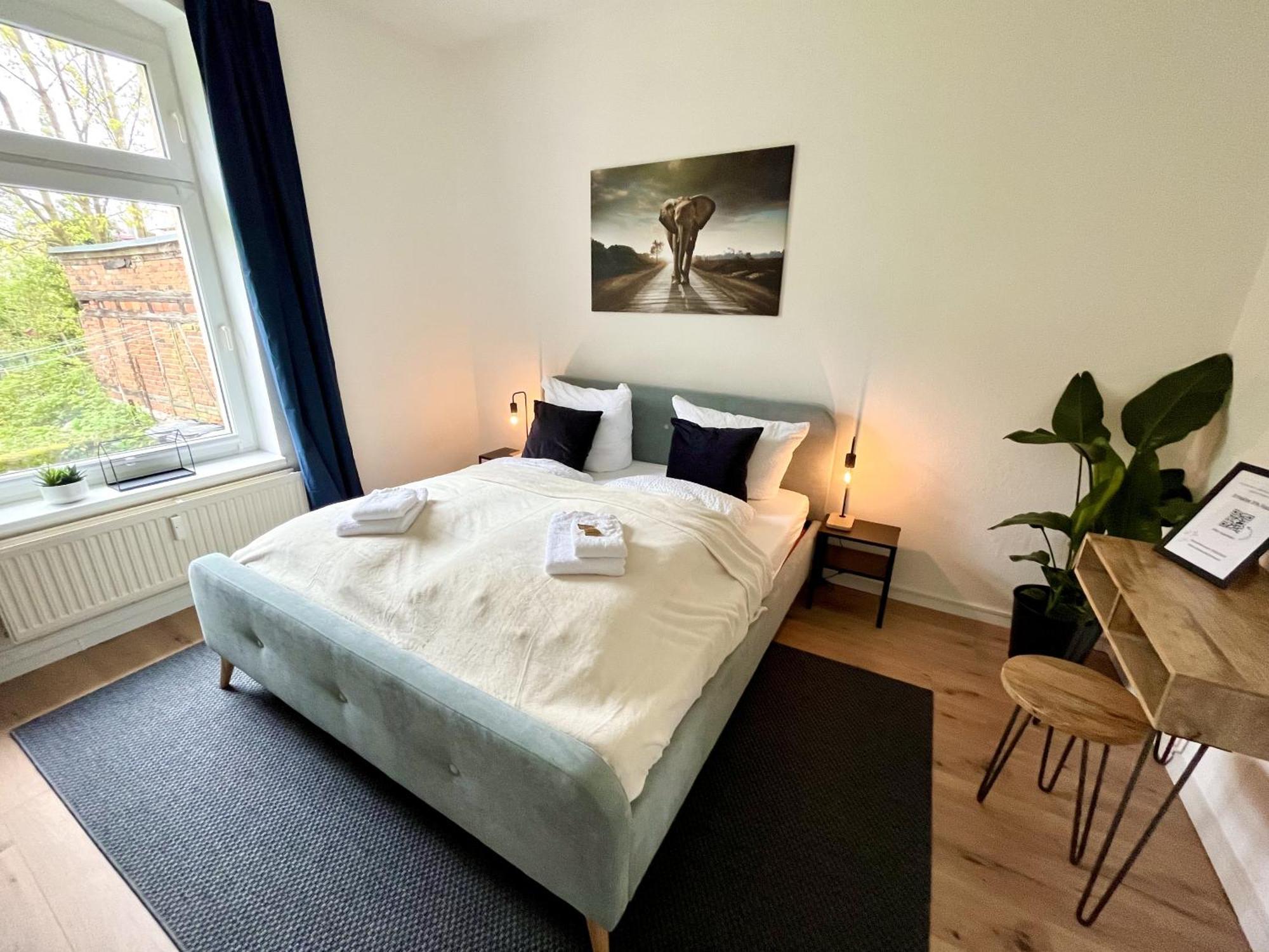 Endless: Mit Netflix + Workstation Im Zentrum Schwerin (Mecklenburg-Vorpommern)